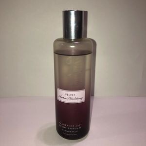 Victoria’s Secret Velvet Amber Blackberry mist